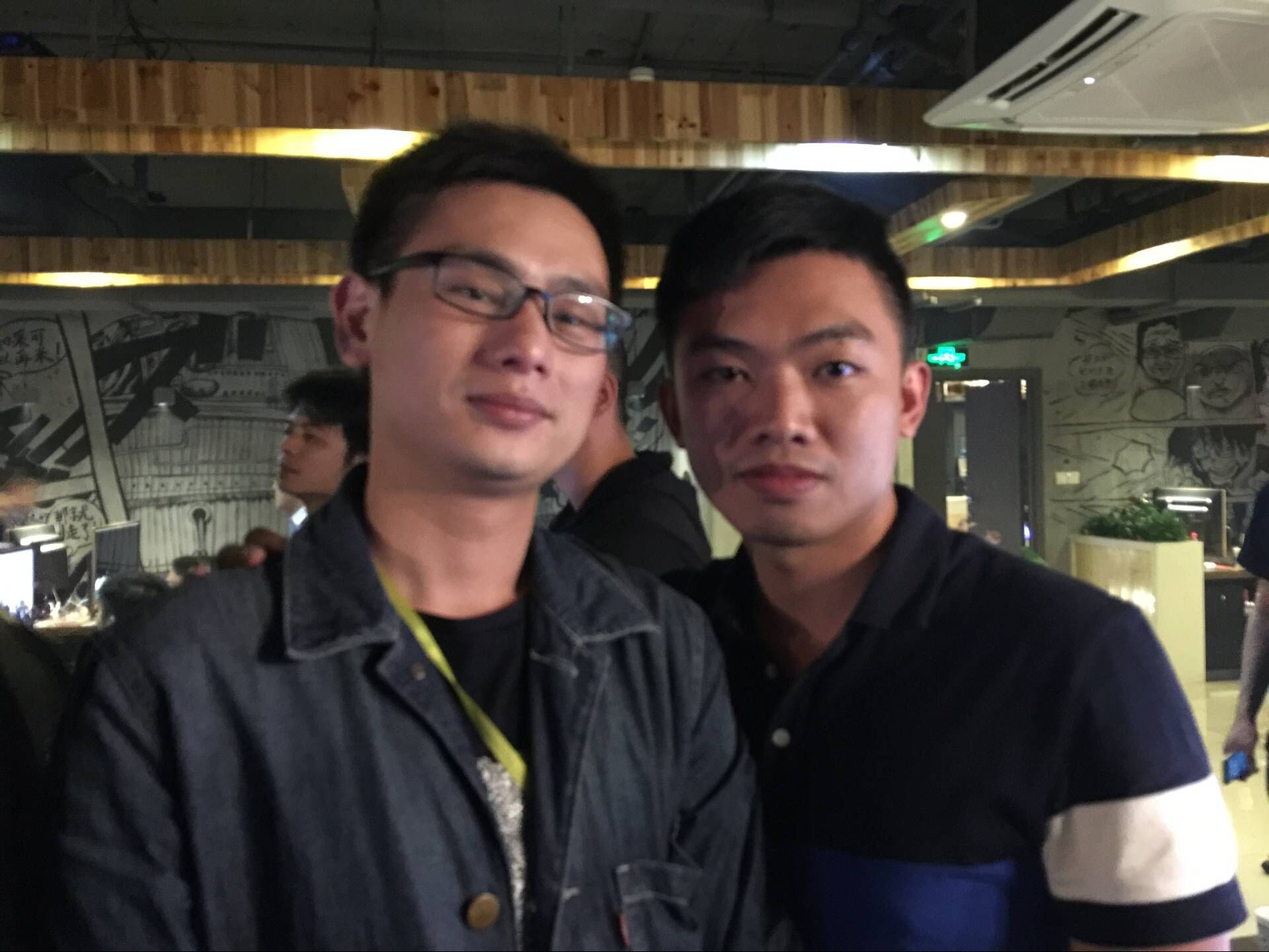 台山两大赞助商小黄 武力.jpg