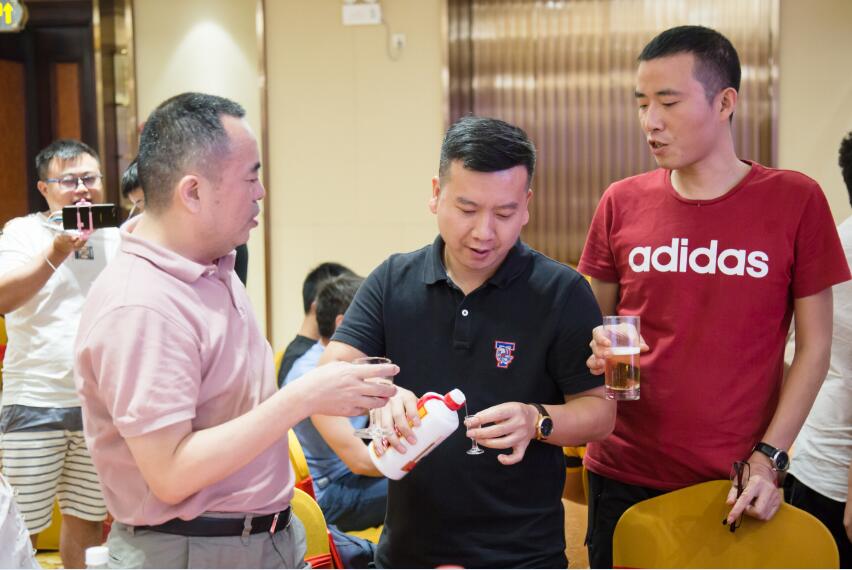 小狐狸、茅台、杜康